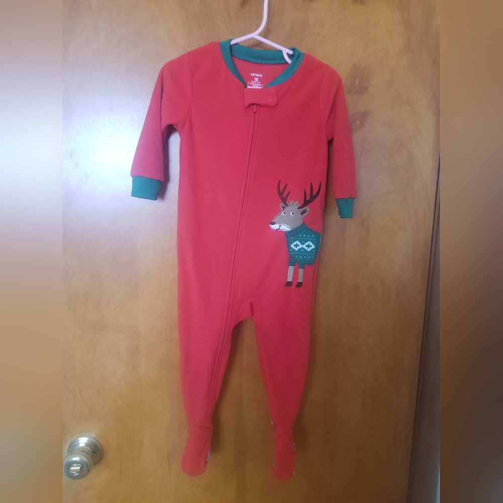 Carter's fleece Christmas pijama 18 months
